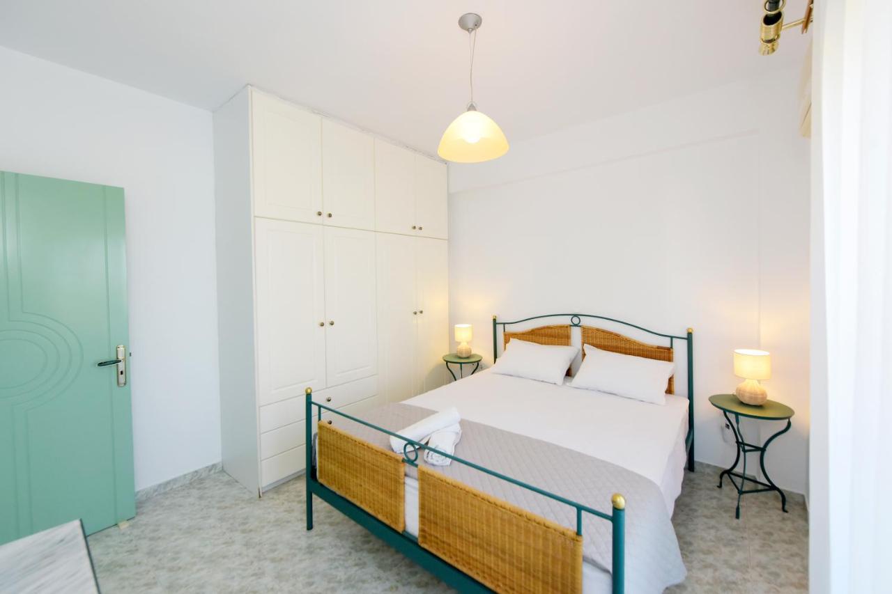 Villa Irilena - 4Bdr Beach House ゲンナジー エクステリア 写真