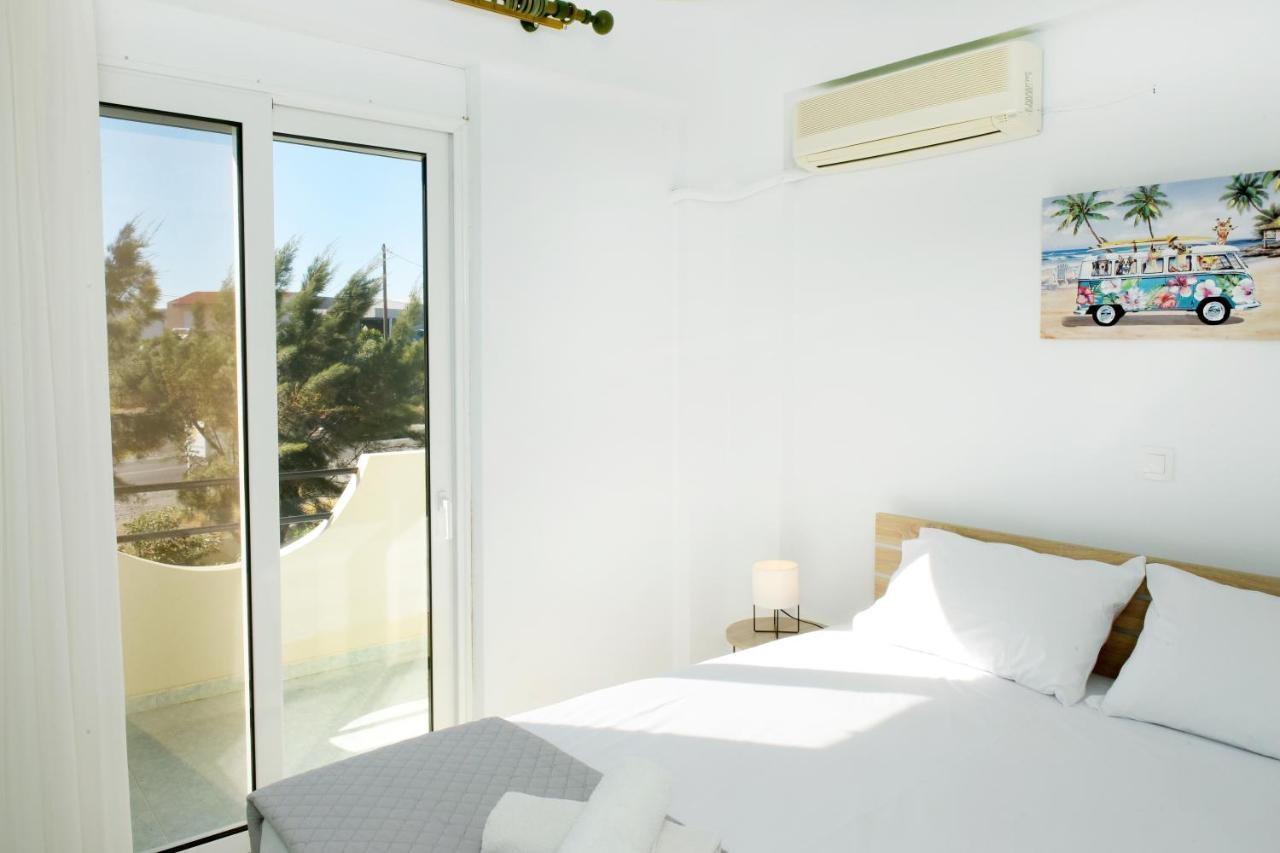 Villa Irilena - 4Bdr Beach House ゲンナジー エクステリア 写真