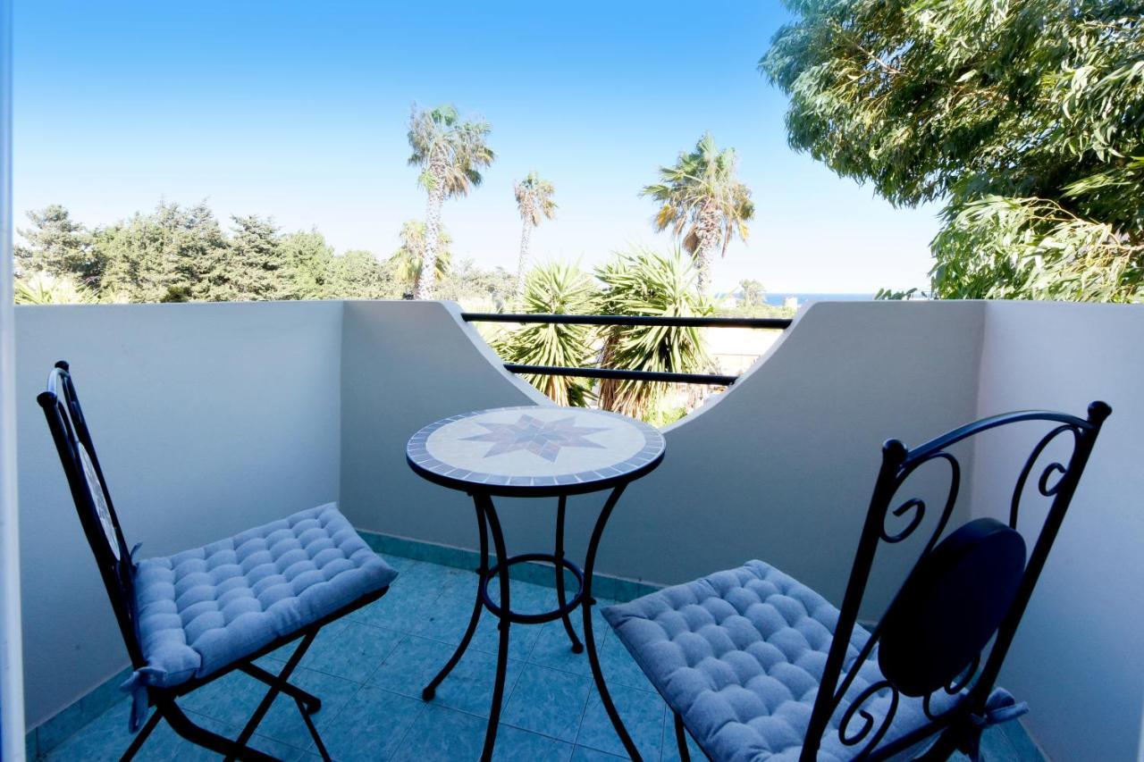 Villa Irilena - 4Bdr Beach House ゲンナジー エクステリア 写真